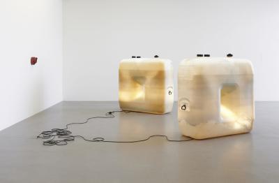 Birgit Werres, ohne Titel, Kunststoff Led, © Birgit Werres