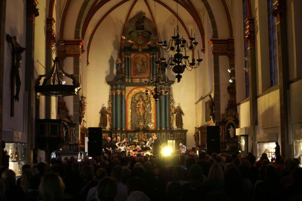 Kultur-Extra Konzert mit rock4 Legends remastered in der Paterskirche,  © Bettina Klapheck, Kulturamt Kempen